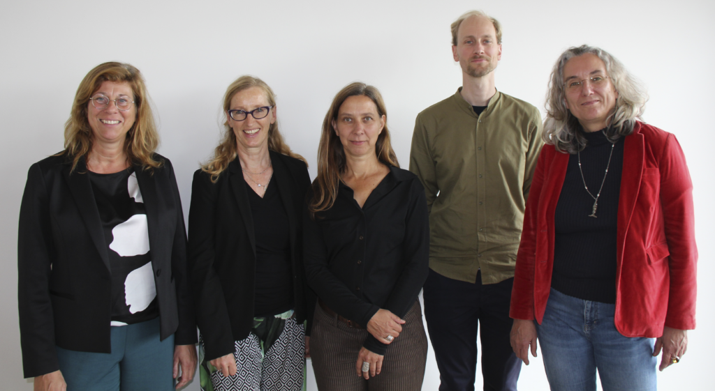 Die neue Geschäftsstelle RegioNetzWerk, v. l. n. r.:  Dr. Bettina Lelong, Ursula Mölders, Bärbel Rispler, Philipp Klever, Andrea Fromberg